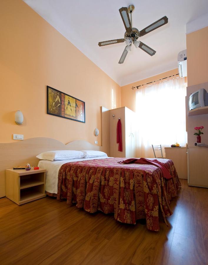 Hotel Sabatino Milano Exterior foto