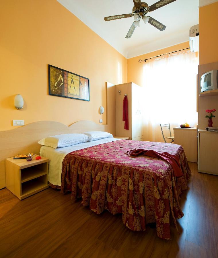 Hotel Sabatino Milano Exterior foto